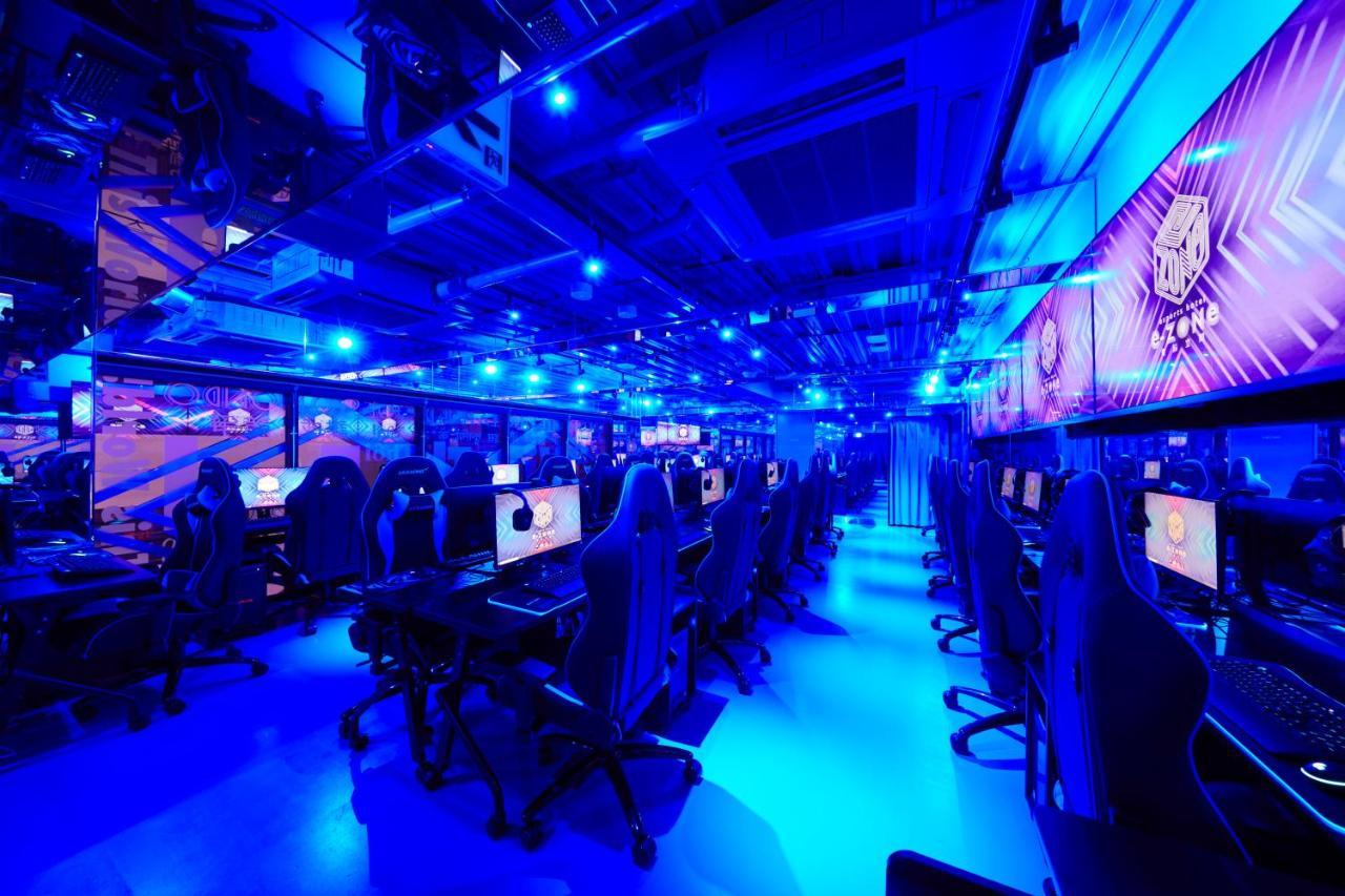 Esports Hotel E-Zone 電脳空間 Осака Экстерьер фото